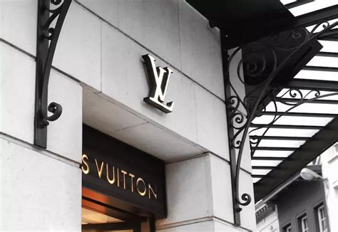 LVMH : signification, origine et liste des marques .